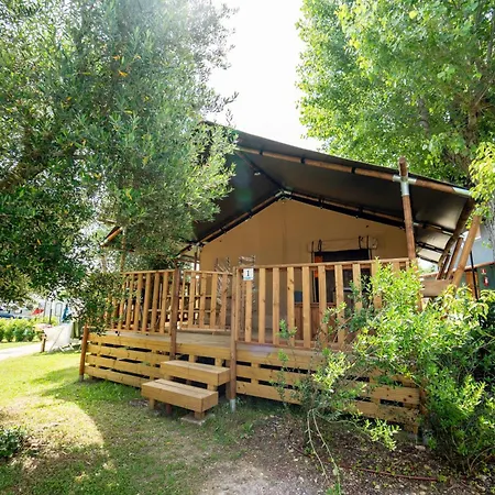 Sivinos Boutique Campsite *