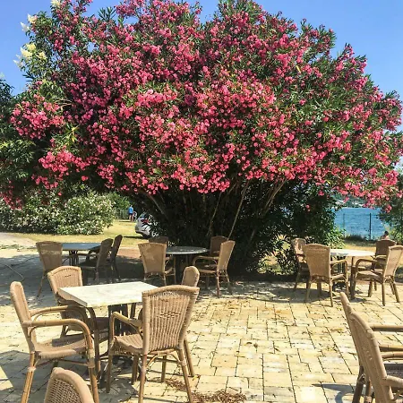Sivinos Boutique Кемпинг Манерба-дель-Гарда